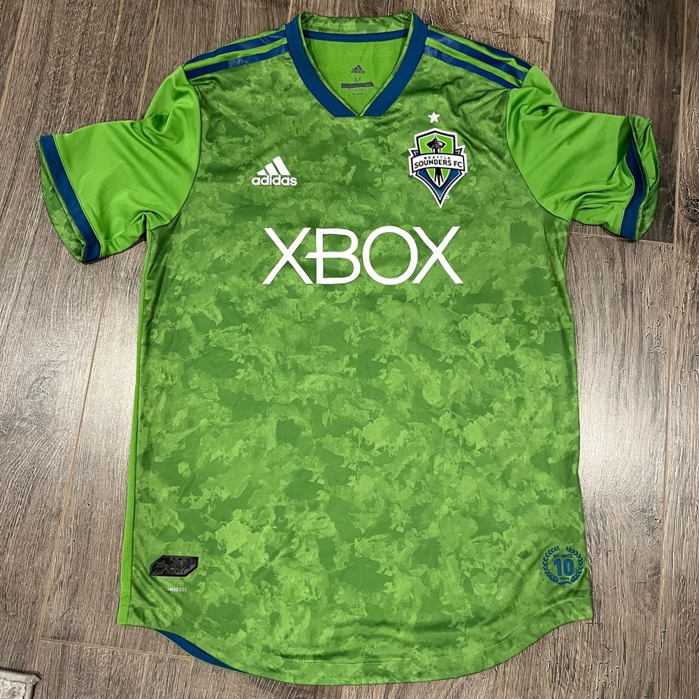❌SOLD❌ Seattle Sounders XBOX Jersey